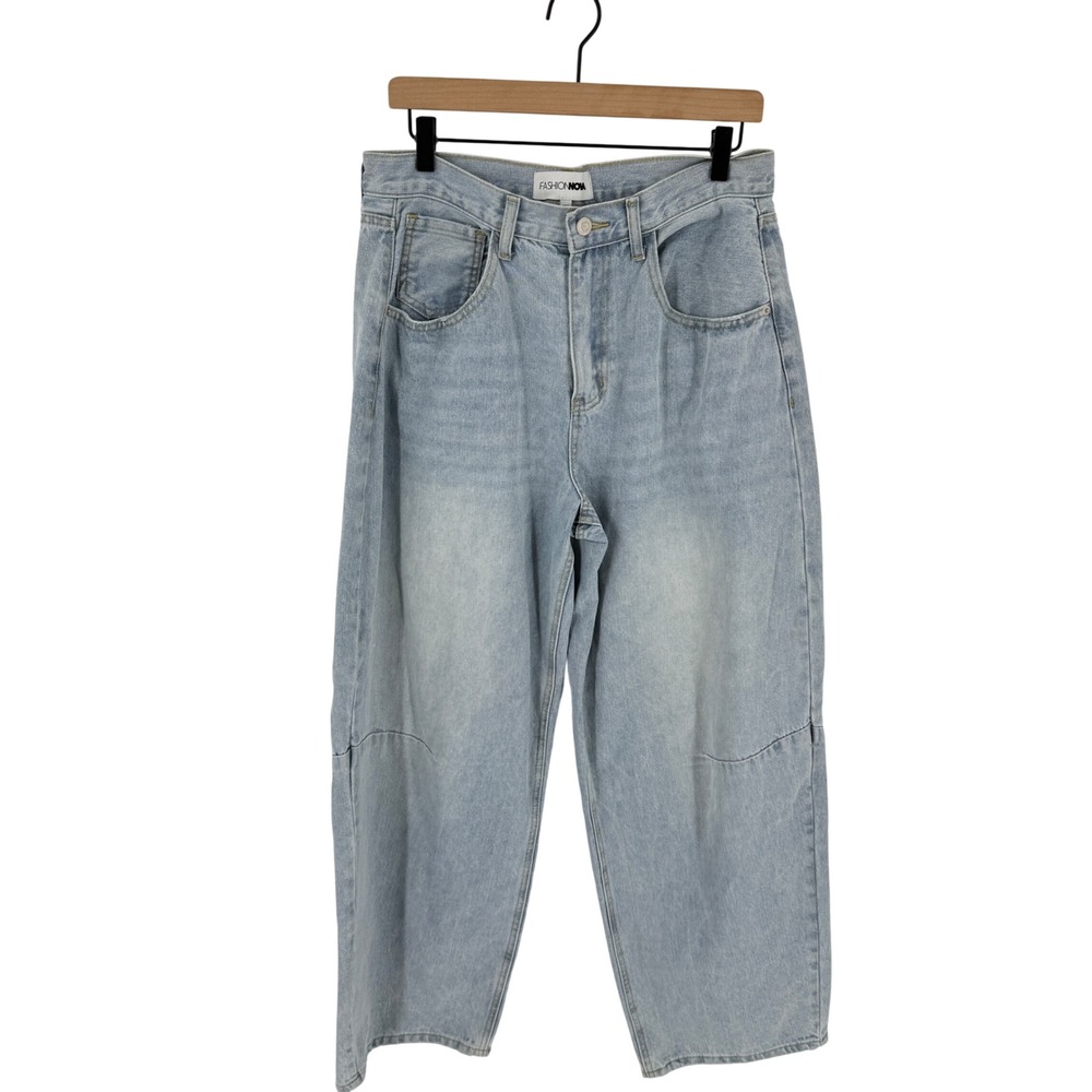 Fashion Nova Light Wash Barrel Leg Jeans Size 11 Wide Leg High Rise Denim